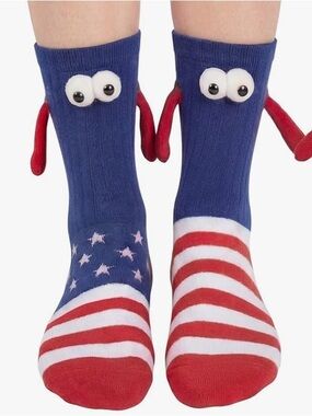 Magnetic Holding Hands Socks - Funny Crazy 3D Cotton for Women Men size 8-12